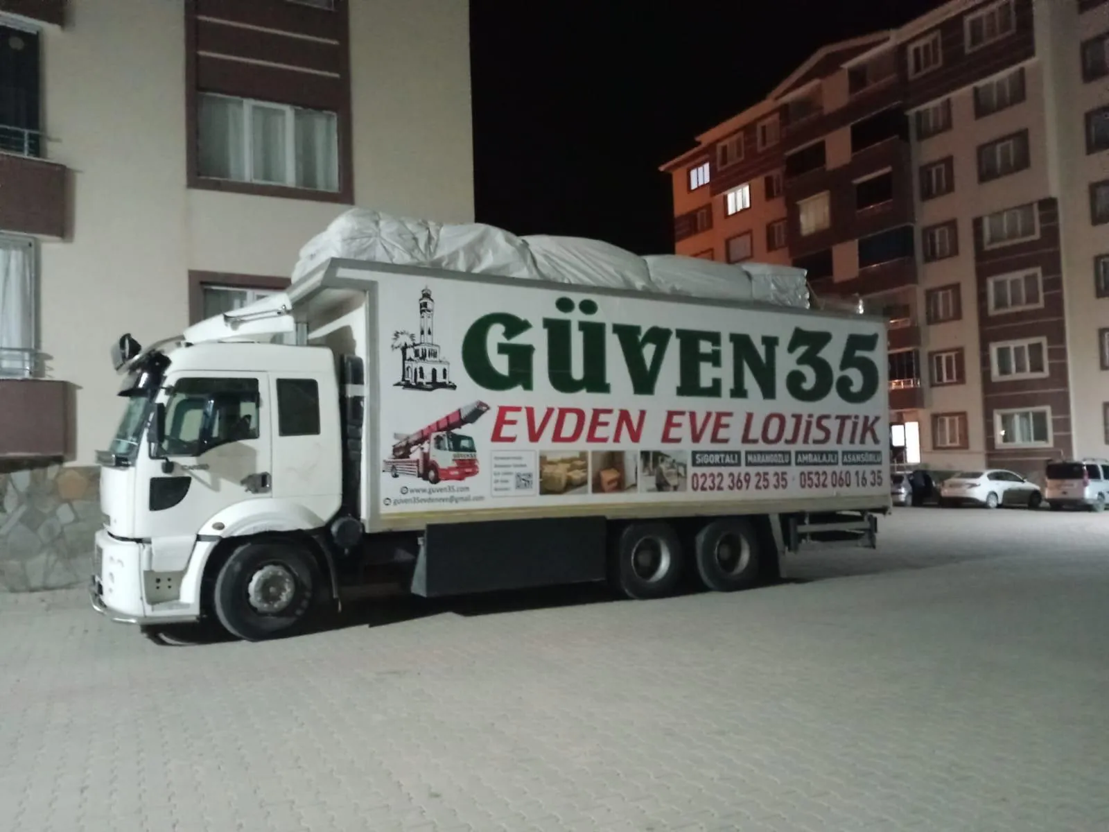 Güven35 Evden Eve Nakliyat kamyonu